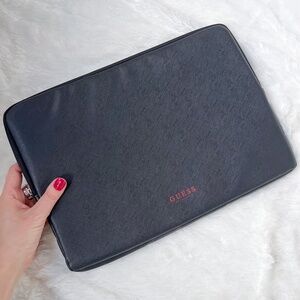 NIP NEW Guess Black Faux Leather Laptop Tablet Zip Case 16"